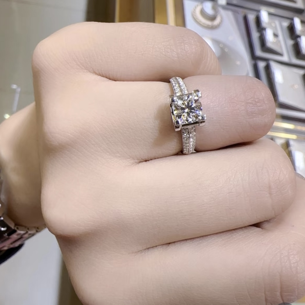  
A6138 👑️卡家 经典婚戒  牛角 两克拉 💎钻石 双排钻戒指 💍 bling bling ✨ 