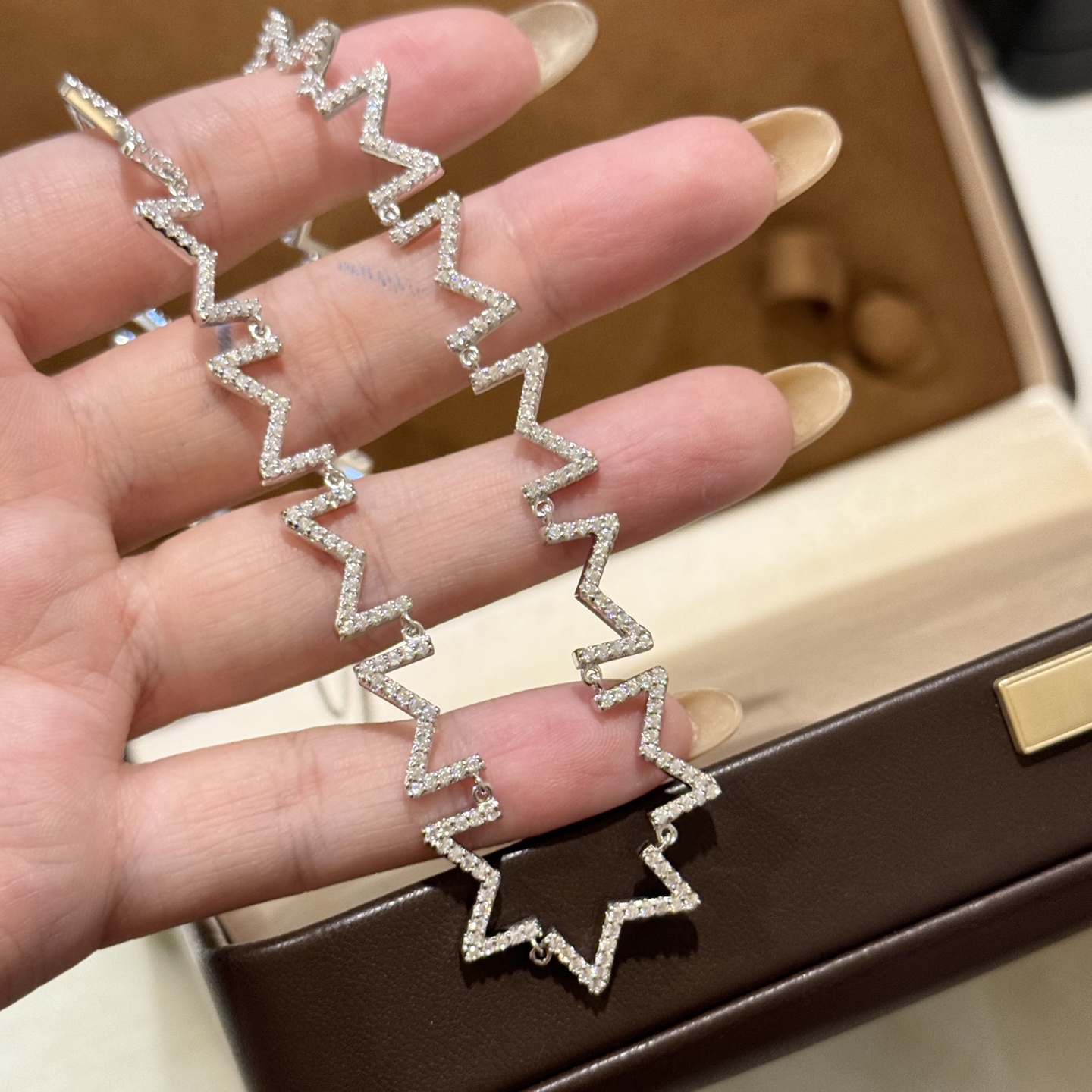 Chloé Haute Couture Haute Joaillerie Fine Jewelry Earrings Necklace Ring 4