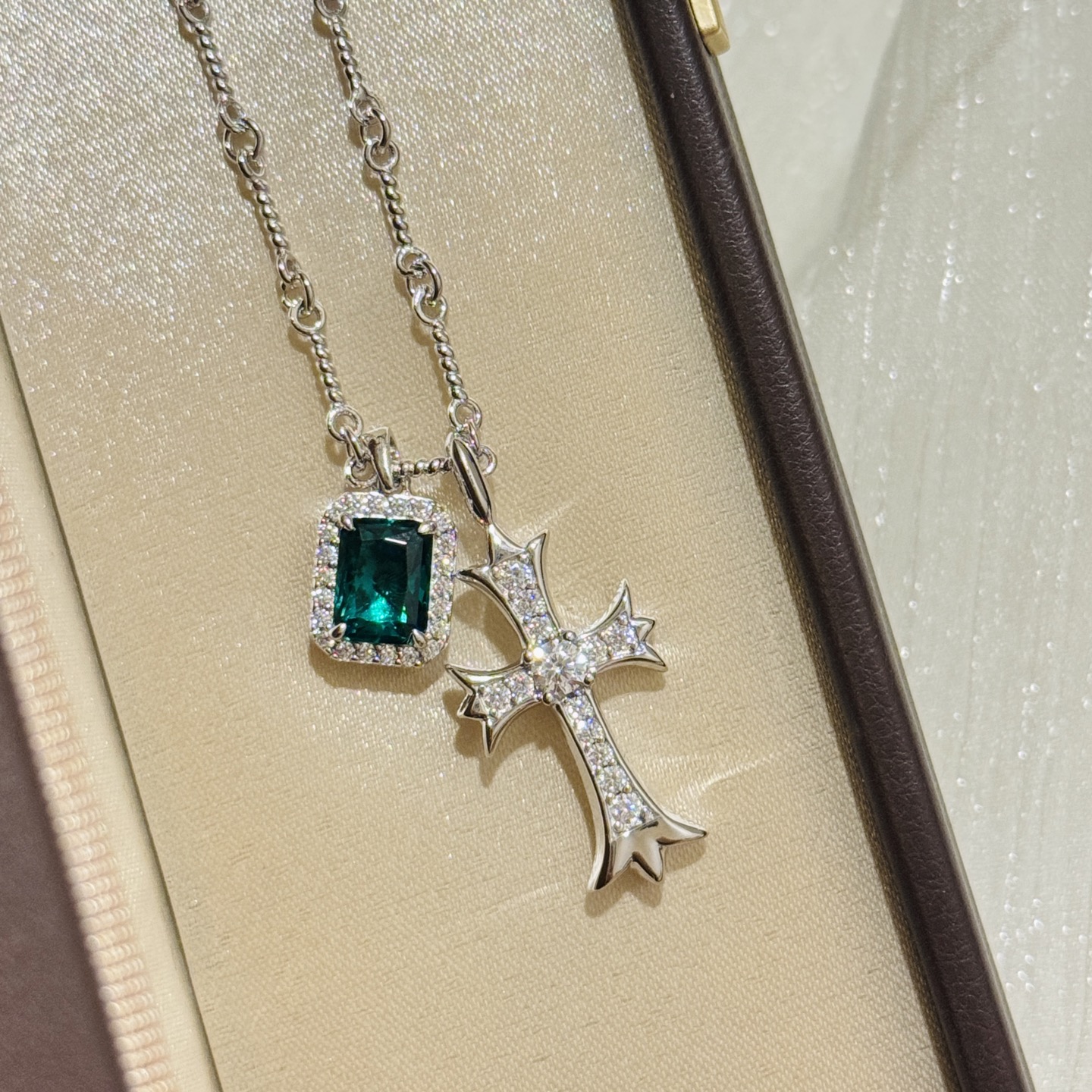 Moncler Haute Couture Haute Couture Fine Jewelry Necklace Bracelet Ring