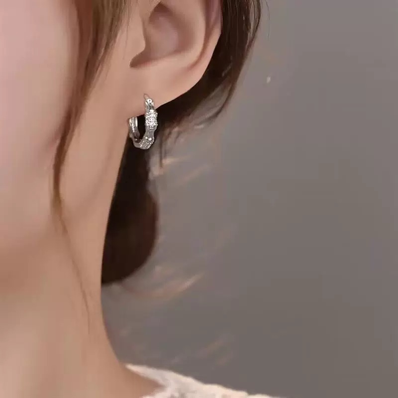 A6208 👑独立设计师款 火爆🎉时尚圈 精致 竹节 半钻 耳钉 高端定制925纯银微镶顶级工艺 18K