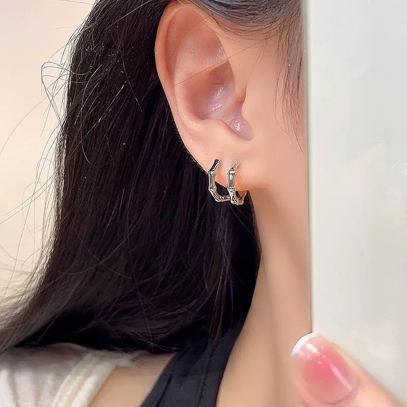A6208 👑独立设计师款 火爆🎉时尚圈 精致 竹节 半钻 耳钉 高端定制925纯银微镶顶级工艺 18K