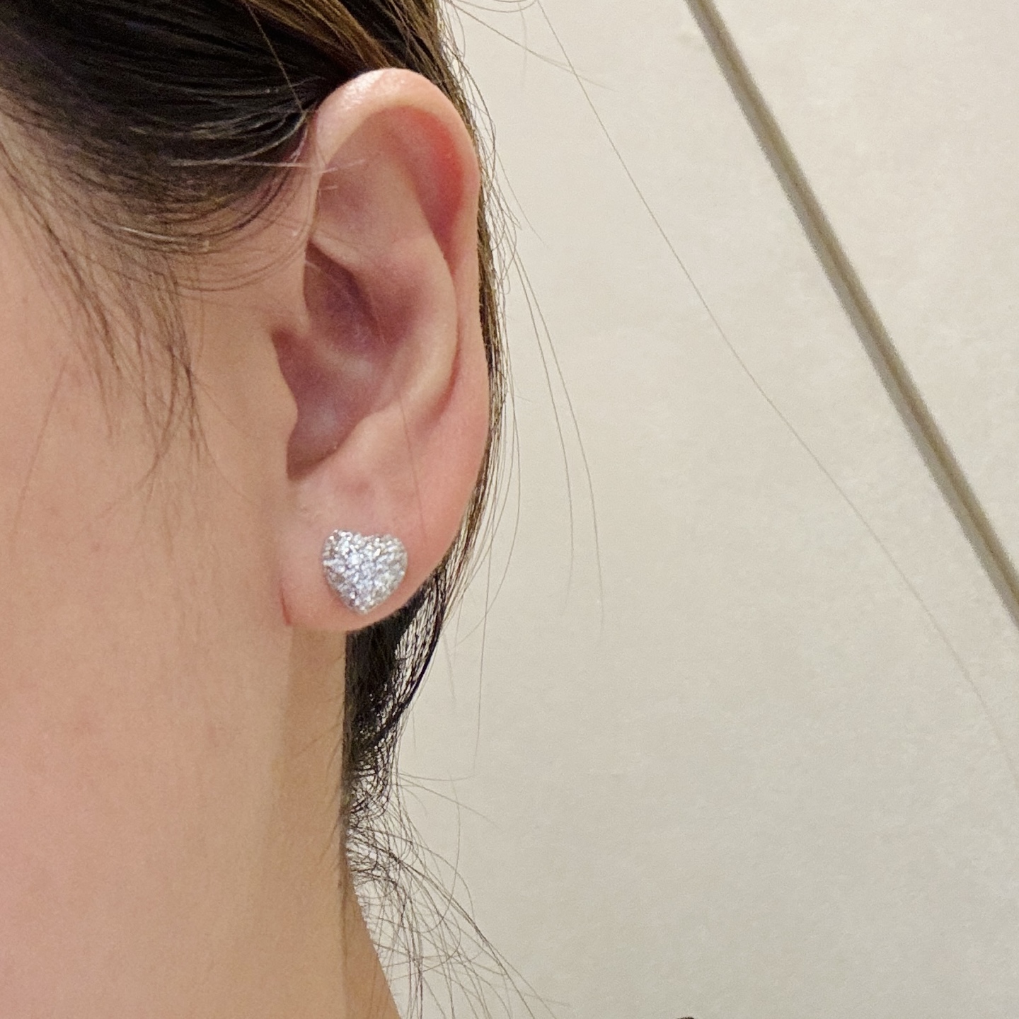 A6266 👑 大牌新款 --LOVE系列 爱心 满钻 耳钉 S925纯银微镶满钻 精致 甜美 新颖、魅