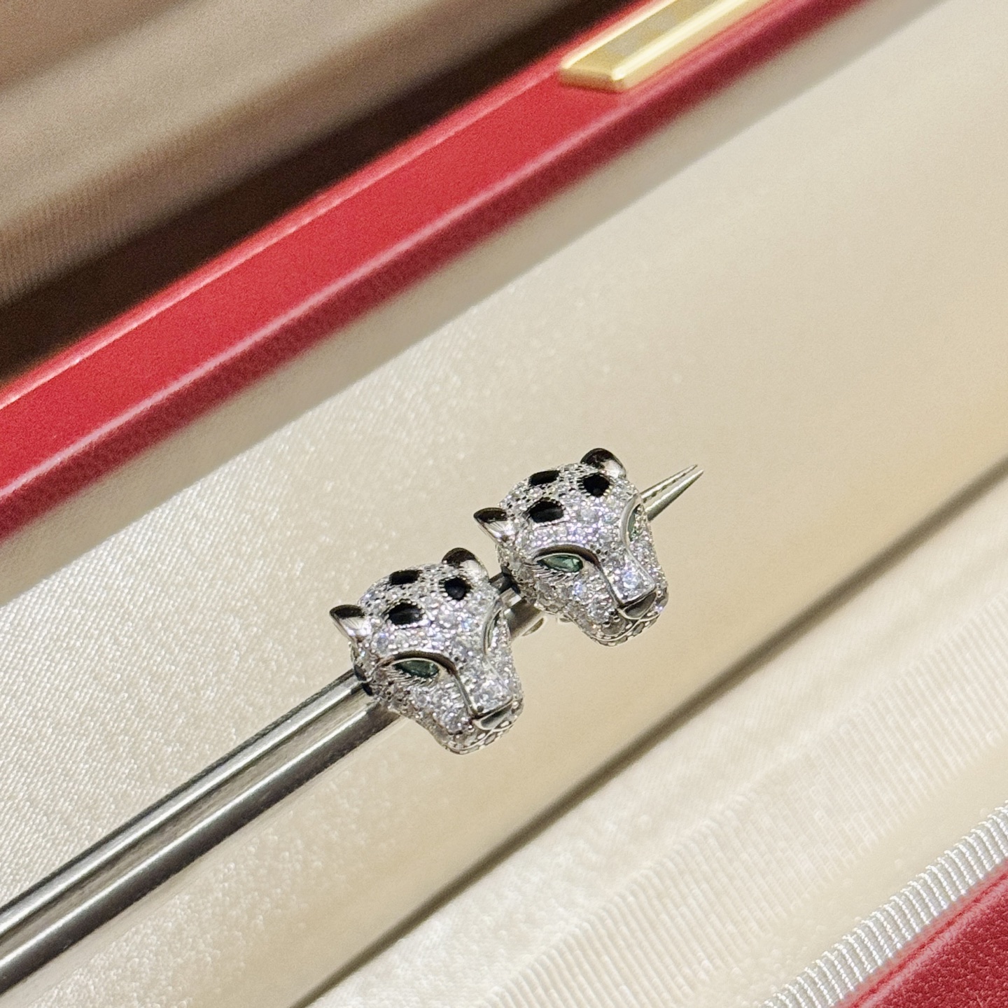 Elegant Panther Head Stud Earrings, S925 Sterling Silver, Emerald Eyes 2 i1750934702375 1938 0 1