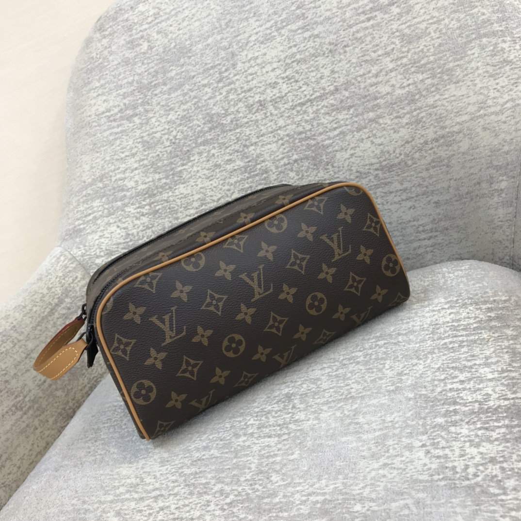 LV Dopp Kit トイレタリーポーチ Monogram Macassarコーティングキャンバス 牛革トリミング 洗える内張り ダブルファスナー ハンドル トラベル収納-トップクオリティ