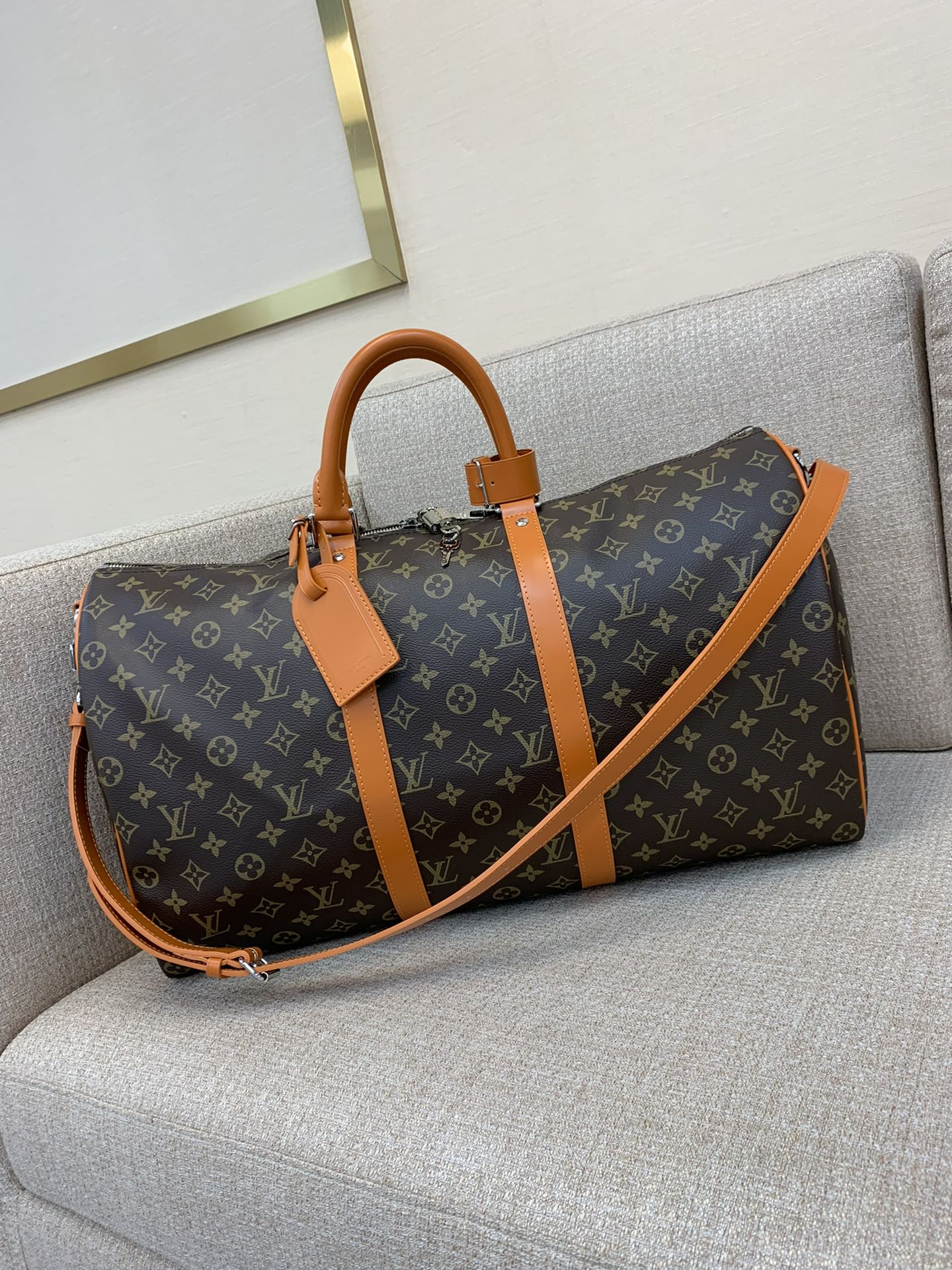 LV Keepall Bandoulière 50 トラベルバッグ Monogram Tonesシリーズ 秋の色彩 縦型LVロゴ 取り外し可能なショルダーストラップ 大容量-トップクオリティ