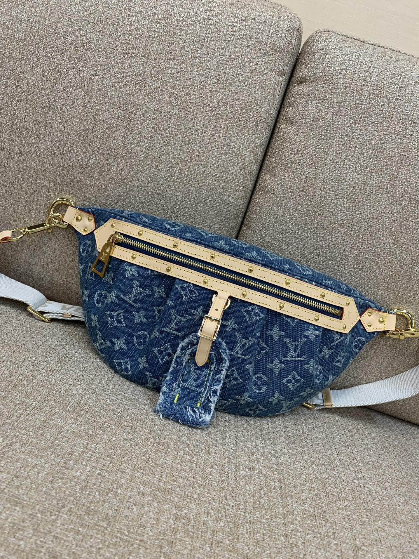 LV Bumbag паясная сумка Monogram жаккардавы дэнім эфект пясочнай прамыўкі скураная акантоўка кантрасная строчка стрыт-стыль-топ-якасць