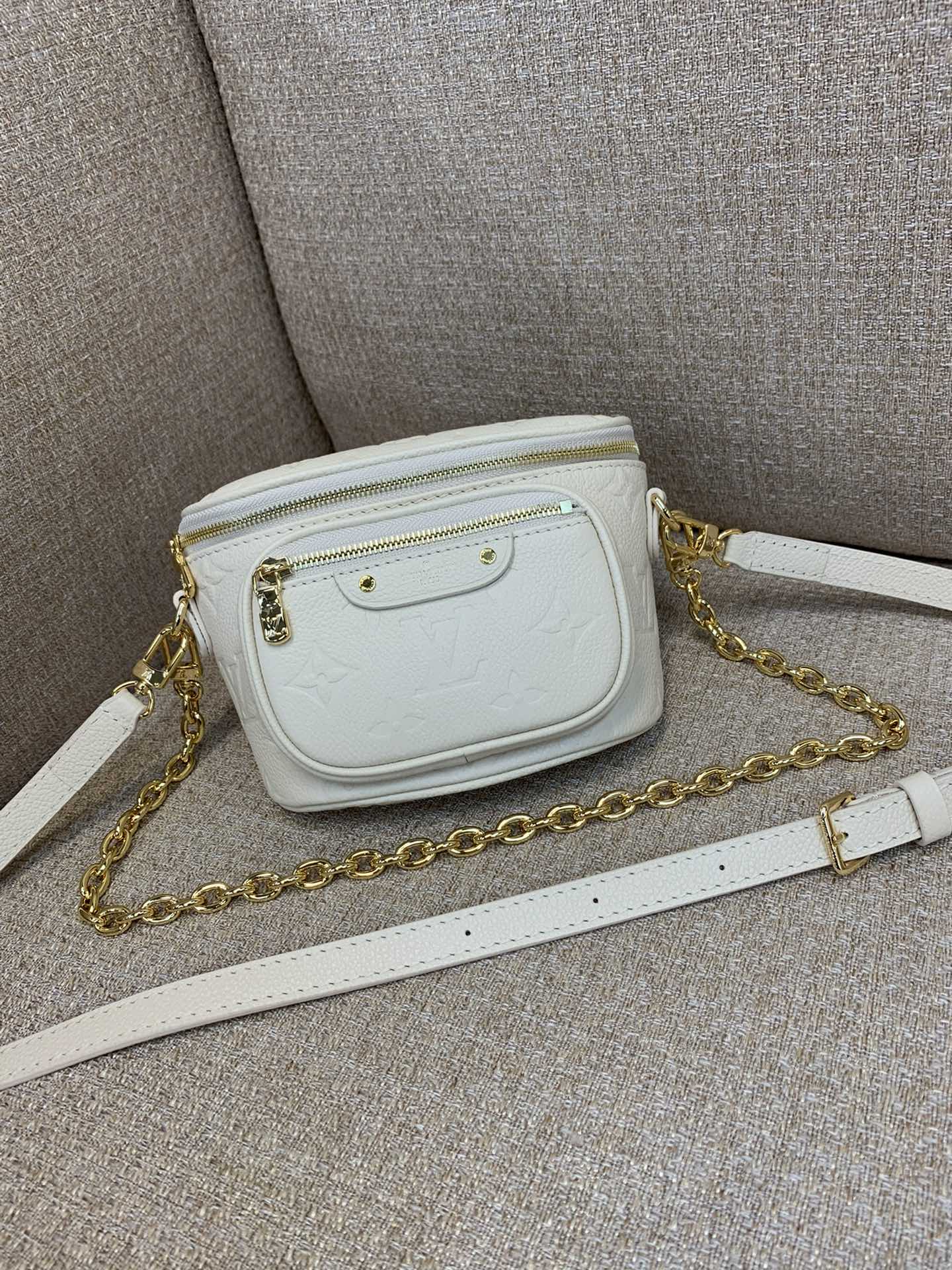 LV Mini Bumbag сумка L VGradient серыя Monogram Empreinte цісненне градыентны колер асноўнае аддзяленне на маланцы здымны ланцужок-рамень поясная сумка праз плячо - топ-якасць