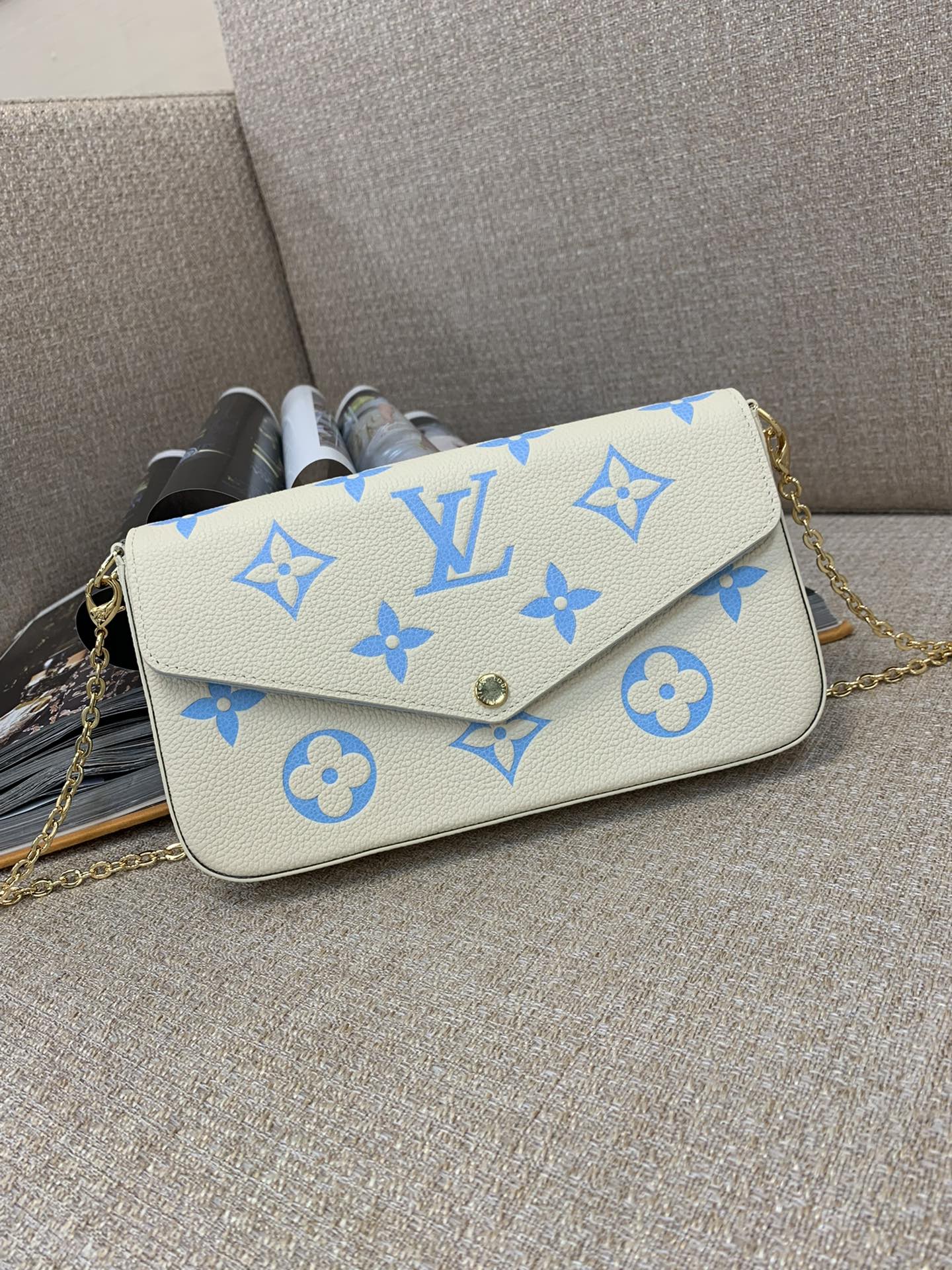 LV Pochette Félicie kettingtas Monogram Empreinte leer tweekleurig design uitneembaar vak ketting schouder- en handtas - topkwaliteit
