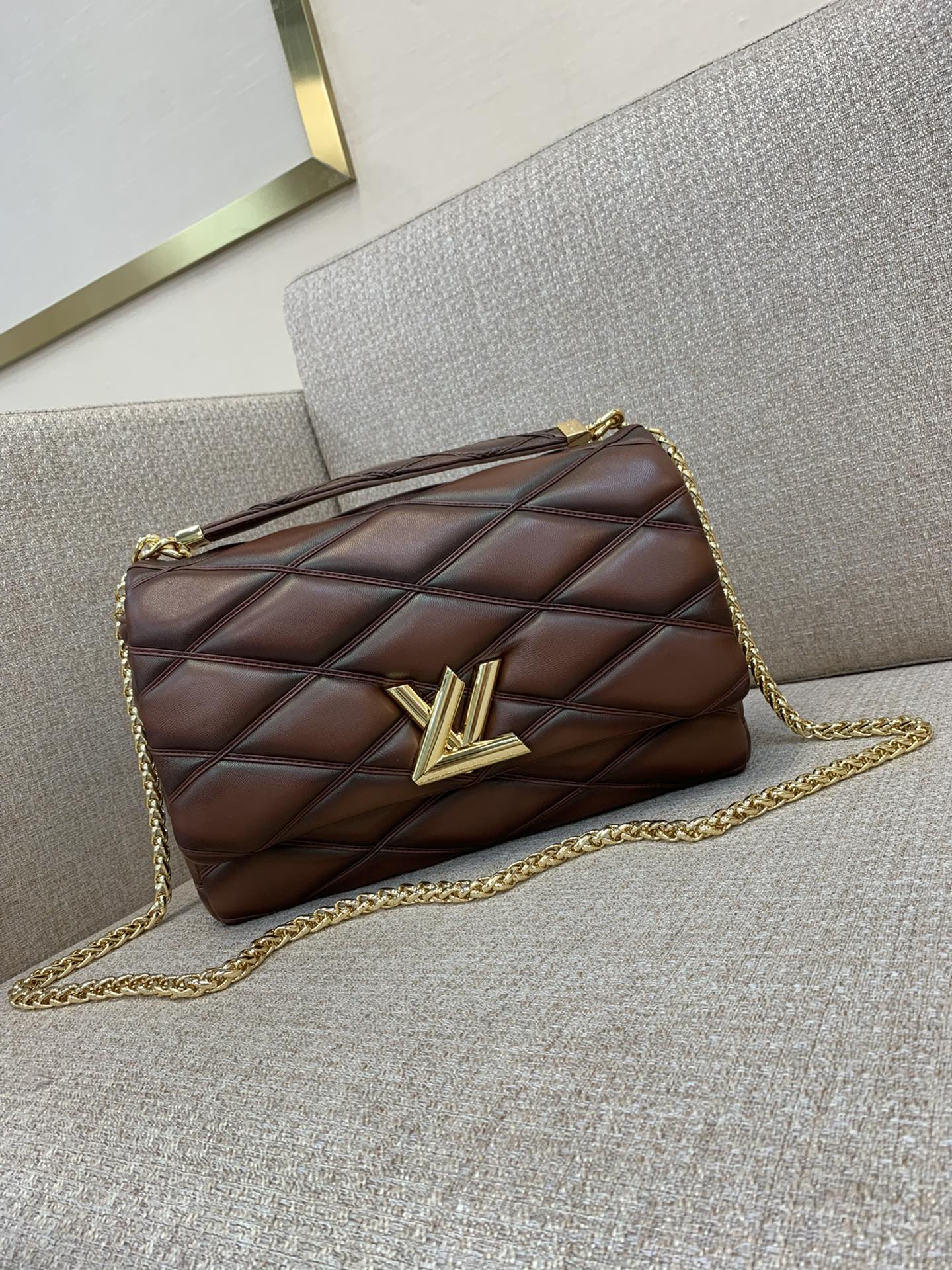 LV GO-14 large handbag quilted lambskin LVT twist lock zip pocket mirror back patch pocket detachable handle sliding chain handbag crossbody - top quality