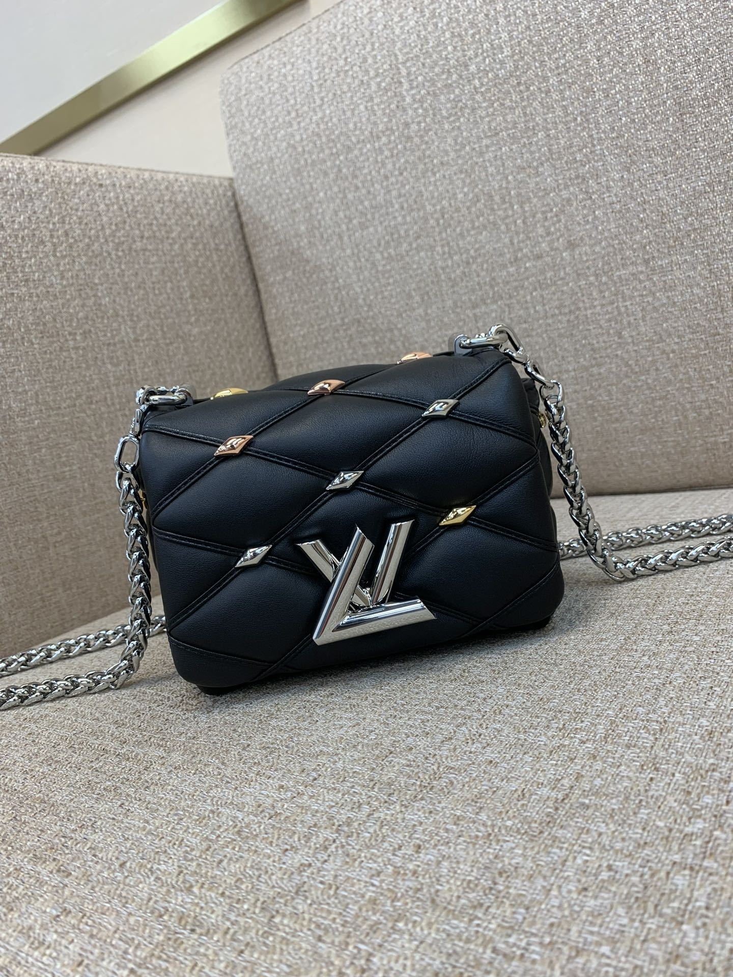 LV Pico GO-14 Handbag Lambskin Quilted Malletage Studs LVT Twist Lock Adjustable Sliding Chain Shoulder Crossbody - Top Quality