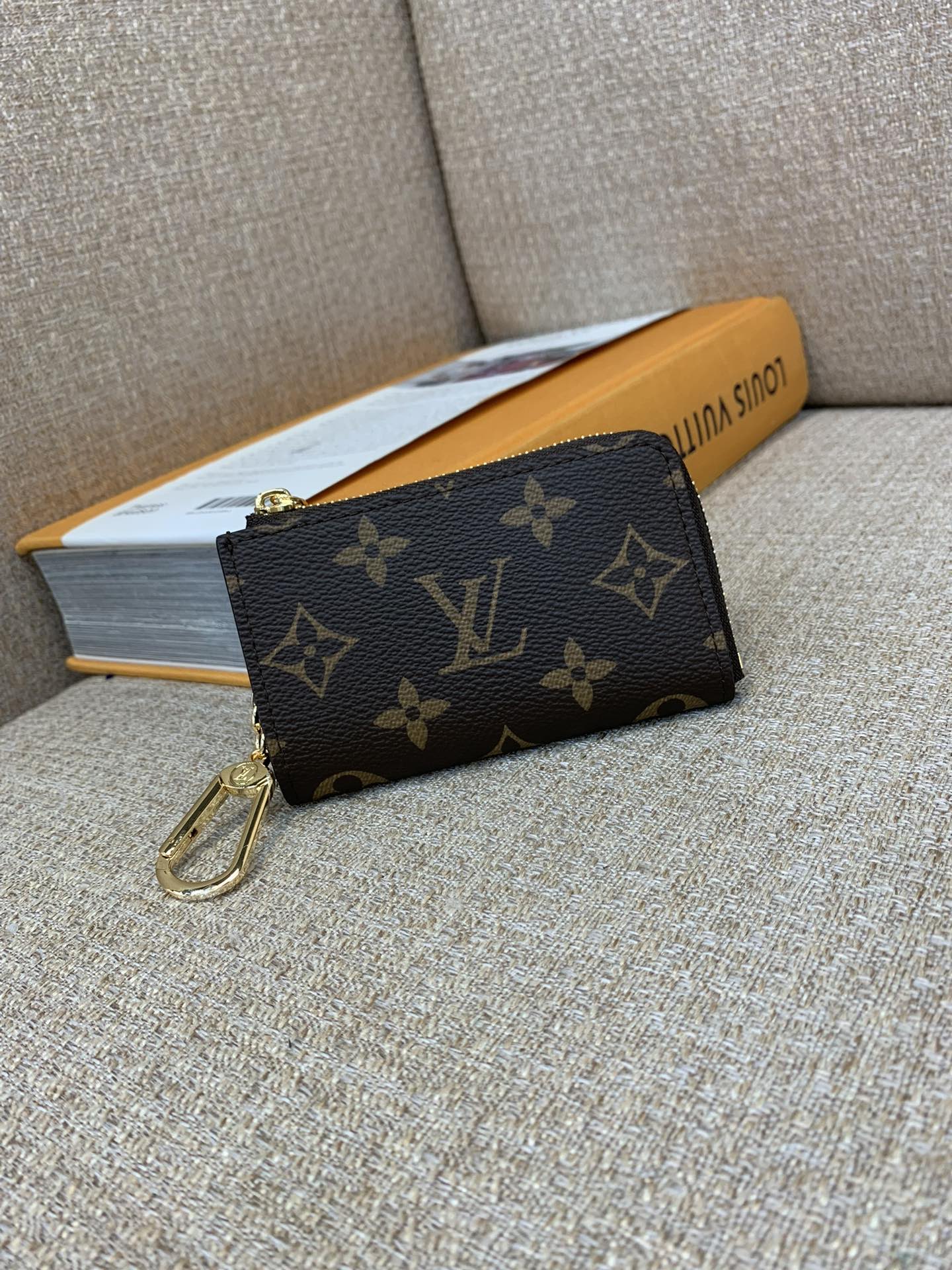 LV Wallet Full Zip Leather Trim Gold Hardware Multi Compartment Long Wallet - Top Quality