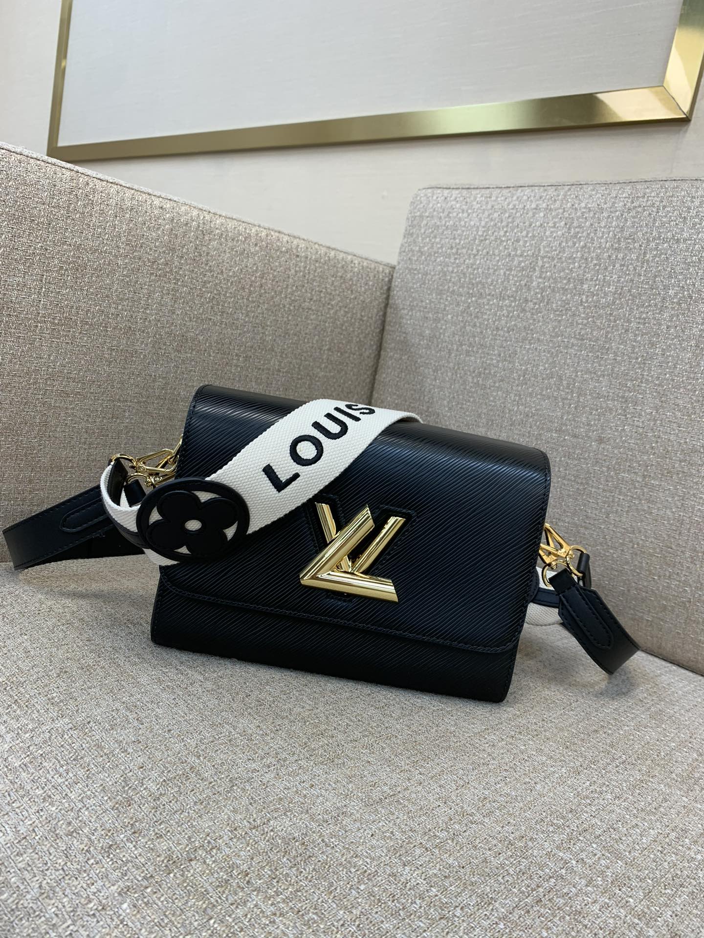 LV Twist Medium Handbag Epi Leather Adjustable Wide Leather Shoulder Strap LVT Twist Lock Contrast Stitching Fabric Handle Monogram Flower - Top Quality