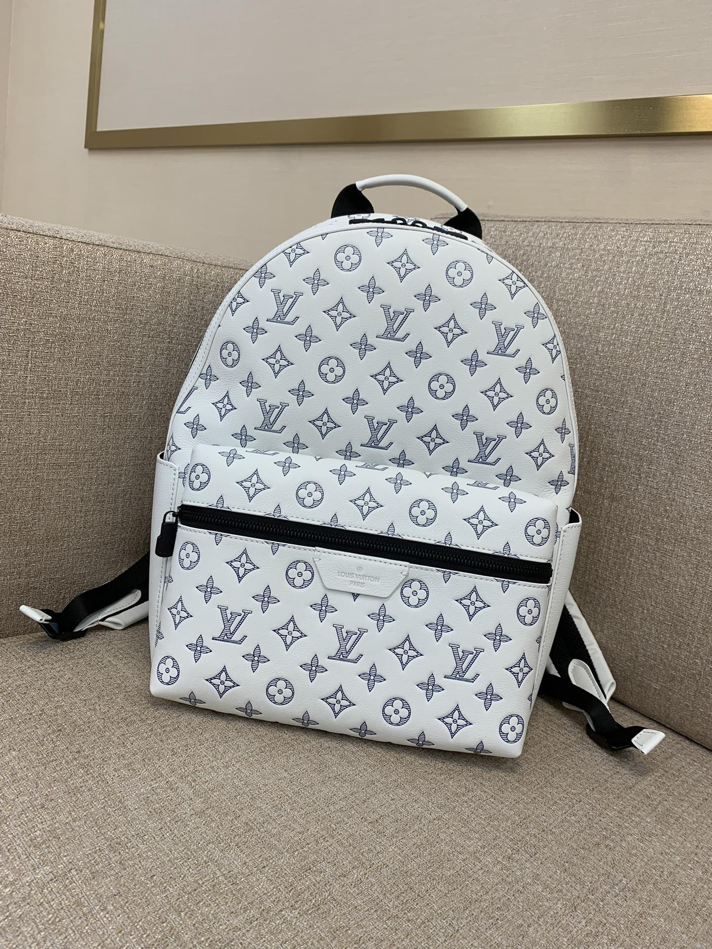 LV Discovery заплечнік Monogram Shadow скура цісненне друк прасторная пярэдняя кішэня адкрытая бакавая кішэня ўнутраная кішэня — топ-якасць