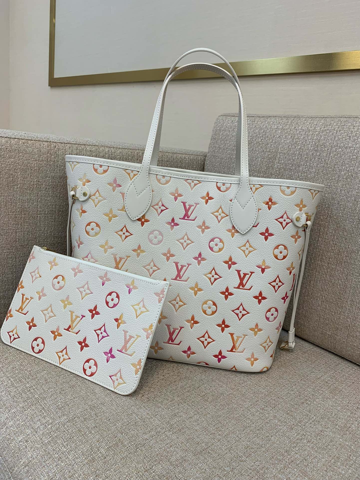 Sac cabas LV Neverfull MM en cuir Monogram Empreinte, imprimé dégradé, finition brillante, sac cabas pour le quotidien - Qualité supérieure