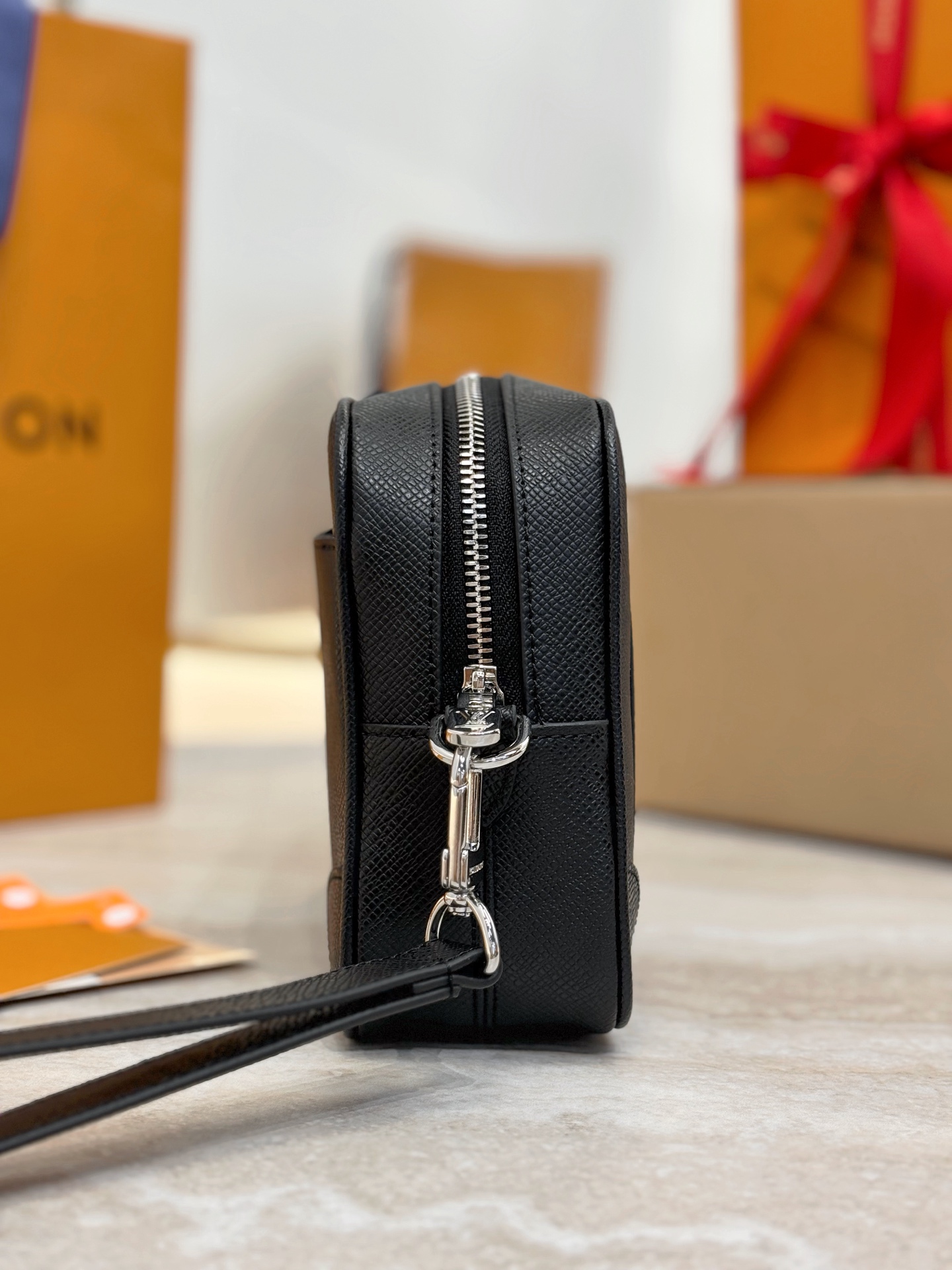 Louis Vuitton Kasai Black Standard everyday