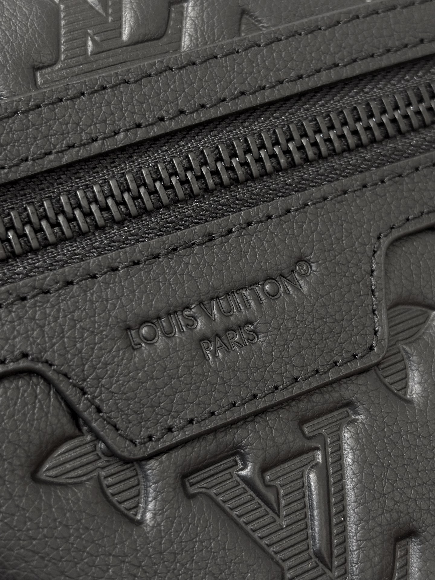 Louis Vuitton Kasai Black Monogram Empreinte Standard everyday