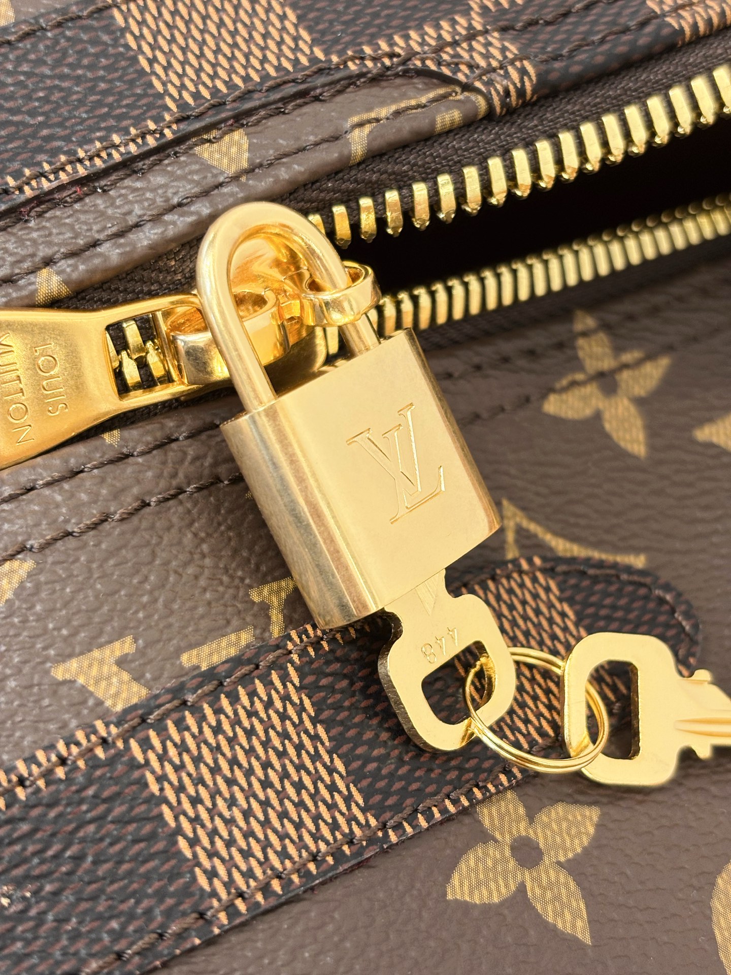 Louis Vuitton Keepall Bandouliere 50 Monogram Brown 50 travel