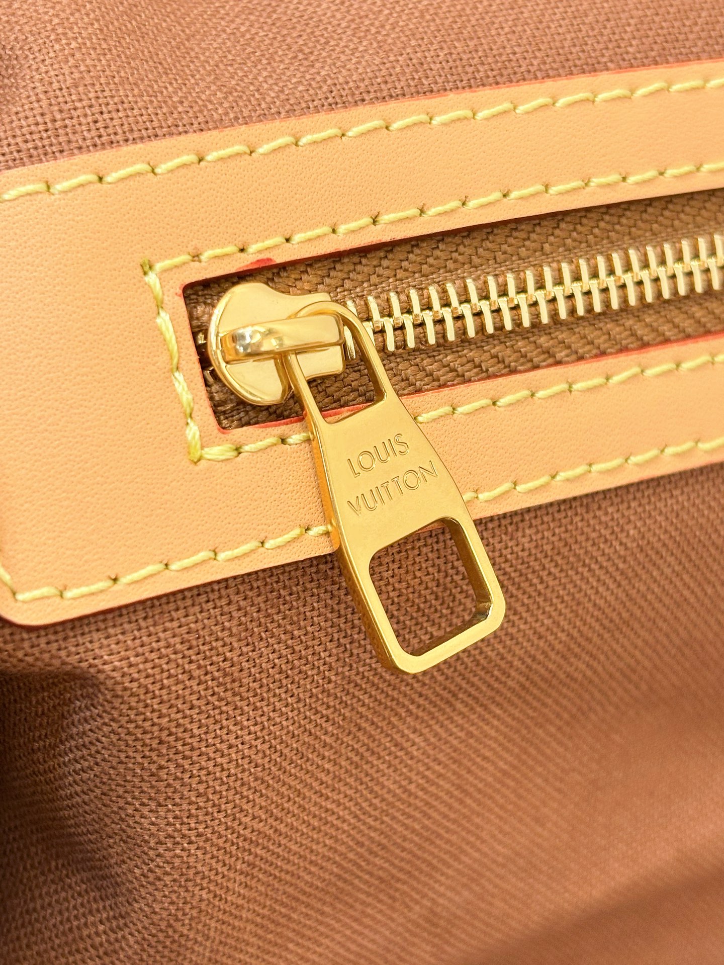 Louis Vuitton Keepall Bandouliere 50 Monogram Brown 50 travel