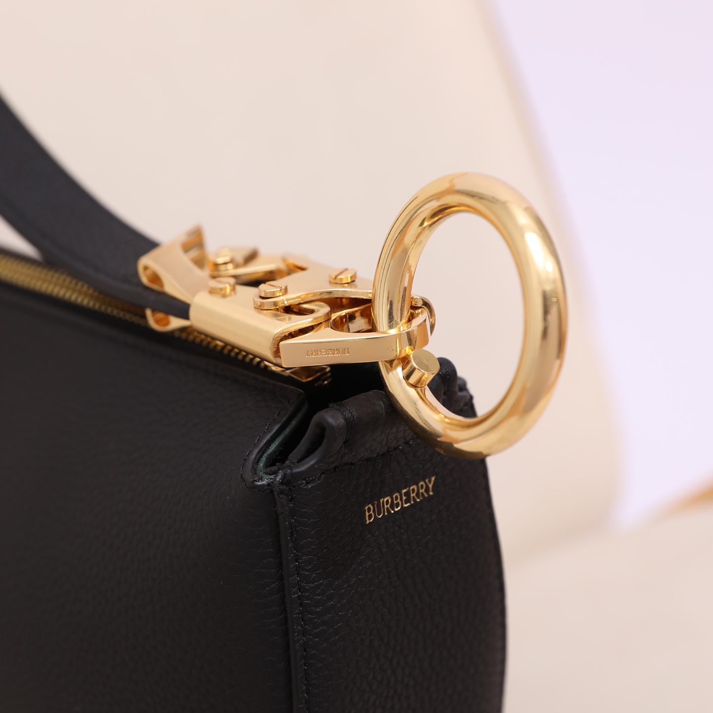 Burberry Knight Arc Black Leather Handbag, 28.5x15x22cm, Spring 2025 Collection 7 i1741577082397 3434 0 5