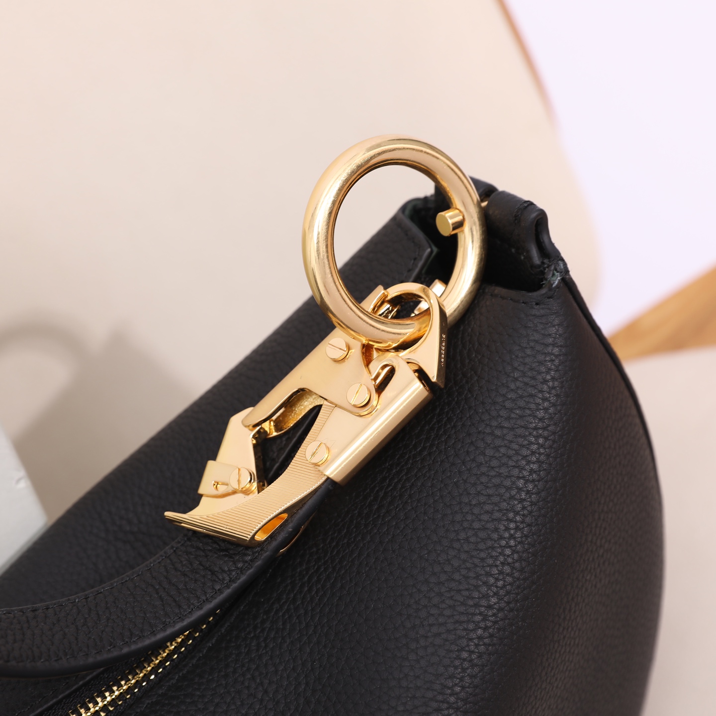 Burberry Knight Arc Black Leather Handbag, 28.5x15x22cm, Spring 2025 Collection 6 i1741577084584 9891 0 4