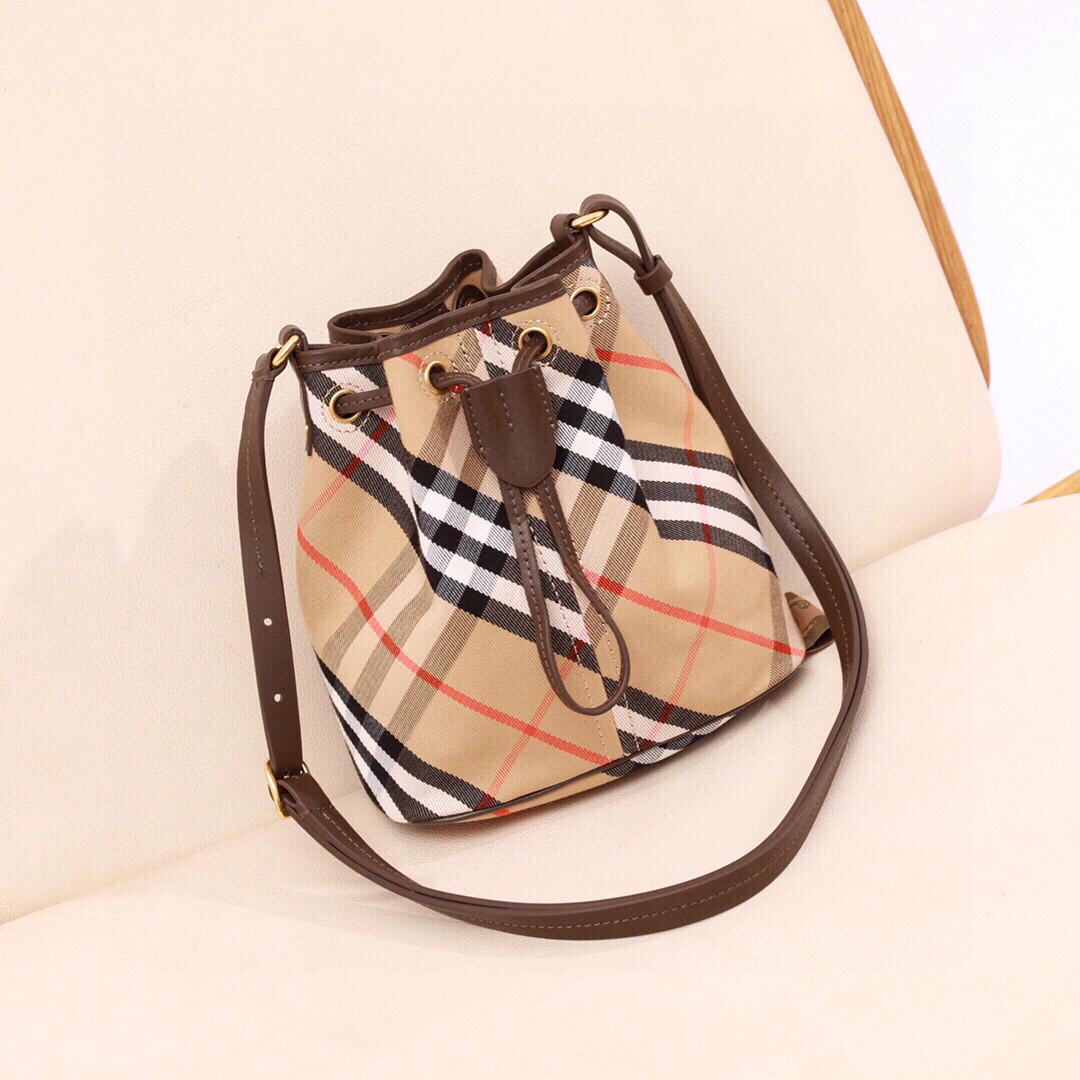 버버리 가방 Burberry 39990