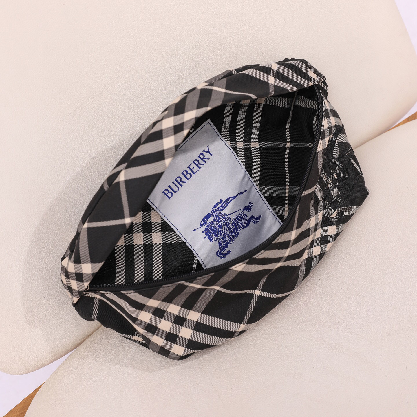 Burberry Plaid Belt Bag with Adjustable Strap 9 i1744687140846 5924 0 7