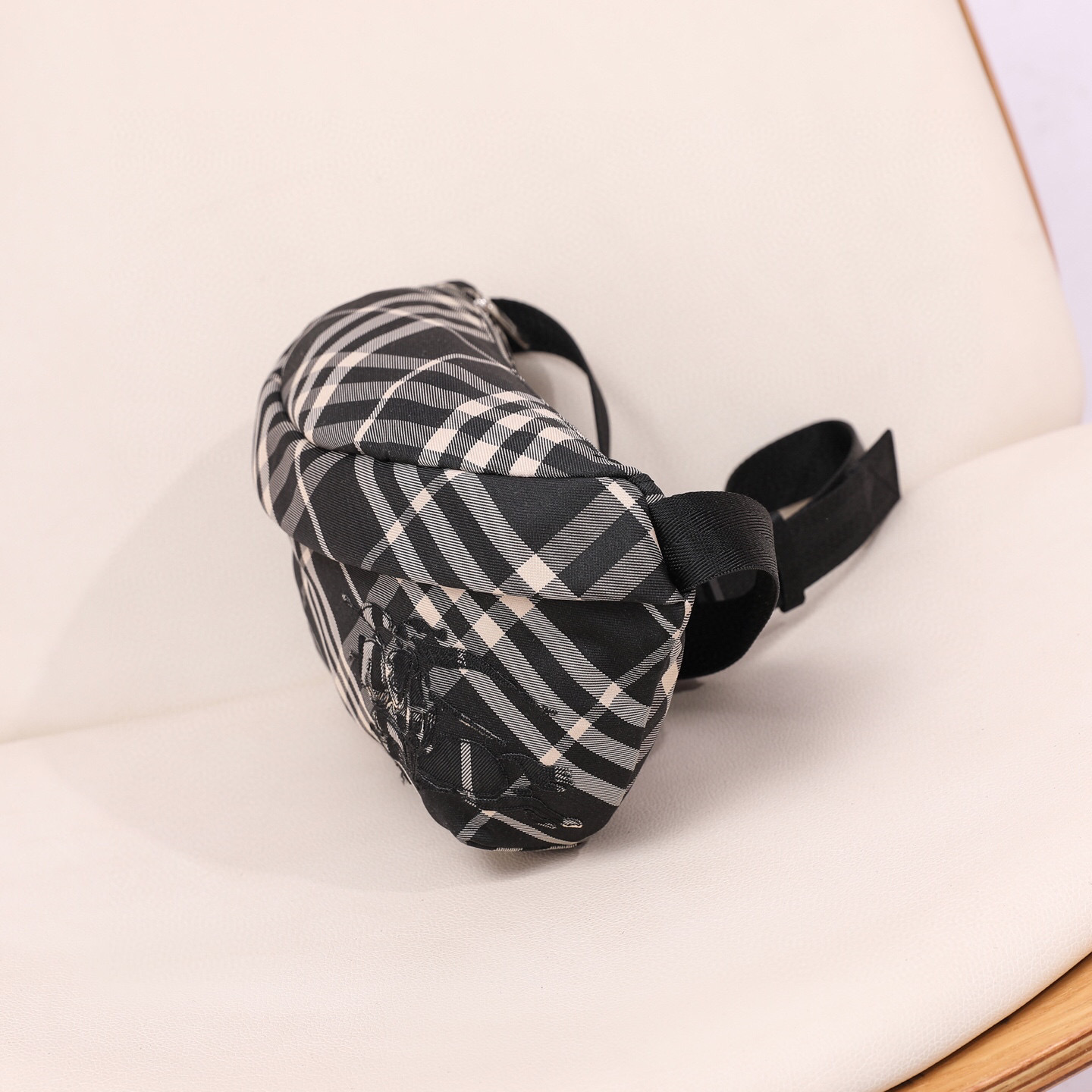 Burberry Plaid Belt Bag with Adjustable Strap 4 i1744687169836 4924 0 2