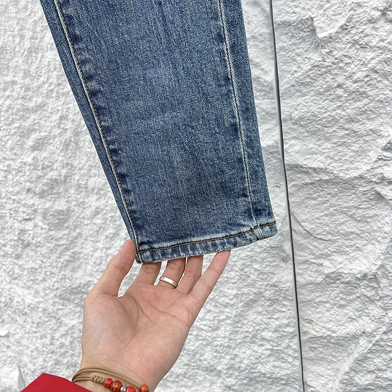 AMIRI Distressed Denim Jeans, Slim Fit, Ripped Detailing, Various Sizes 9 o 1imq4mq4216k91c0is72n1k1sjug