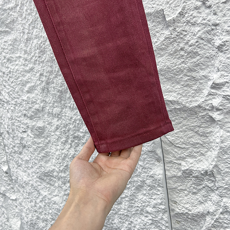 Amiri Burgundy Coated Jeans - Slim Fit, Modern Style, Various Sizes 8 o 1iq82immphq4nmp13osh8op7d6