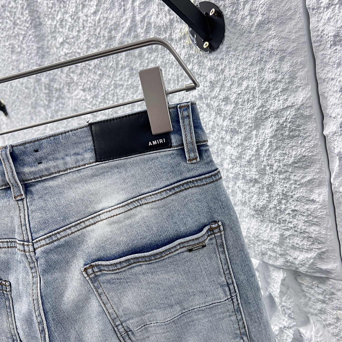 Amiri Distressed Denim Jeans with Music Note Design - New Style 6 i1748662697015 7731 0 5