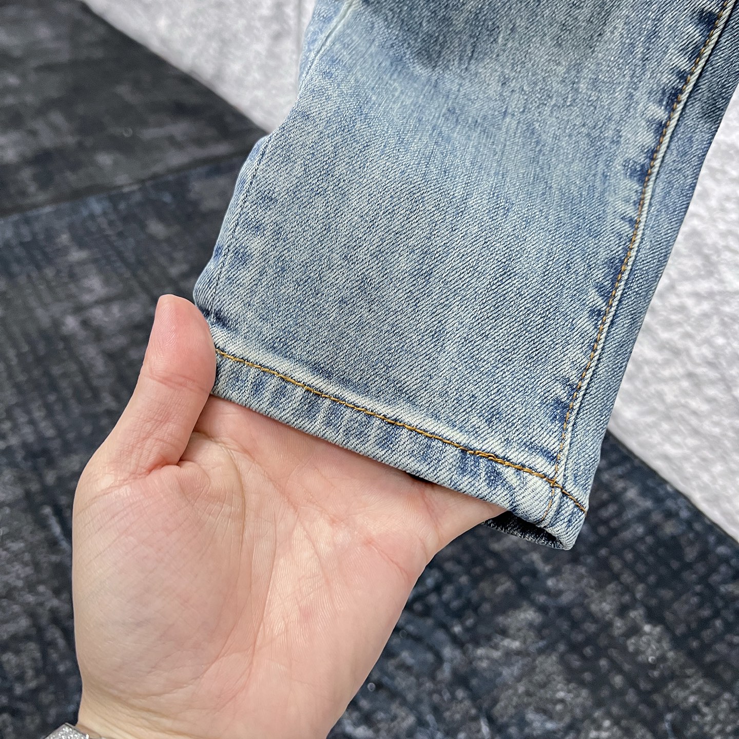 Amiri Distressed Denim Jeans with Floral Patches - Slim Fit, Stylish Design 5 i1748662878779 3047 0 4