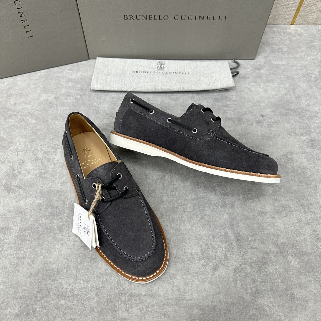 BC家新品发售Brunel*oCucinell*新款流苏麂皮绒面乐福鞋船鞋面料采用进口反绒牛皮打造舒适透