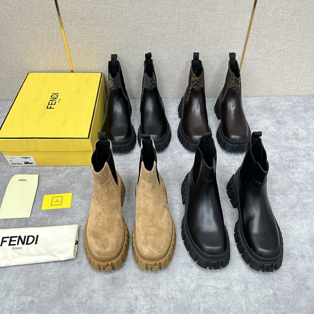 FD新品Fend*ForceChelsea皮靴方头马丁靴官方7,500采用高丝光头层反毛牛皮拼接FF印花