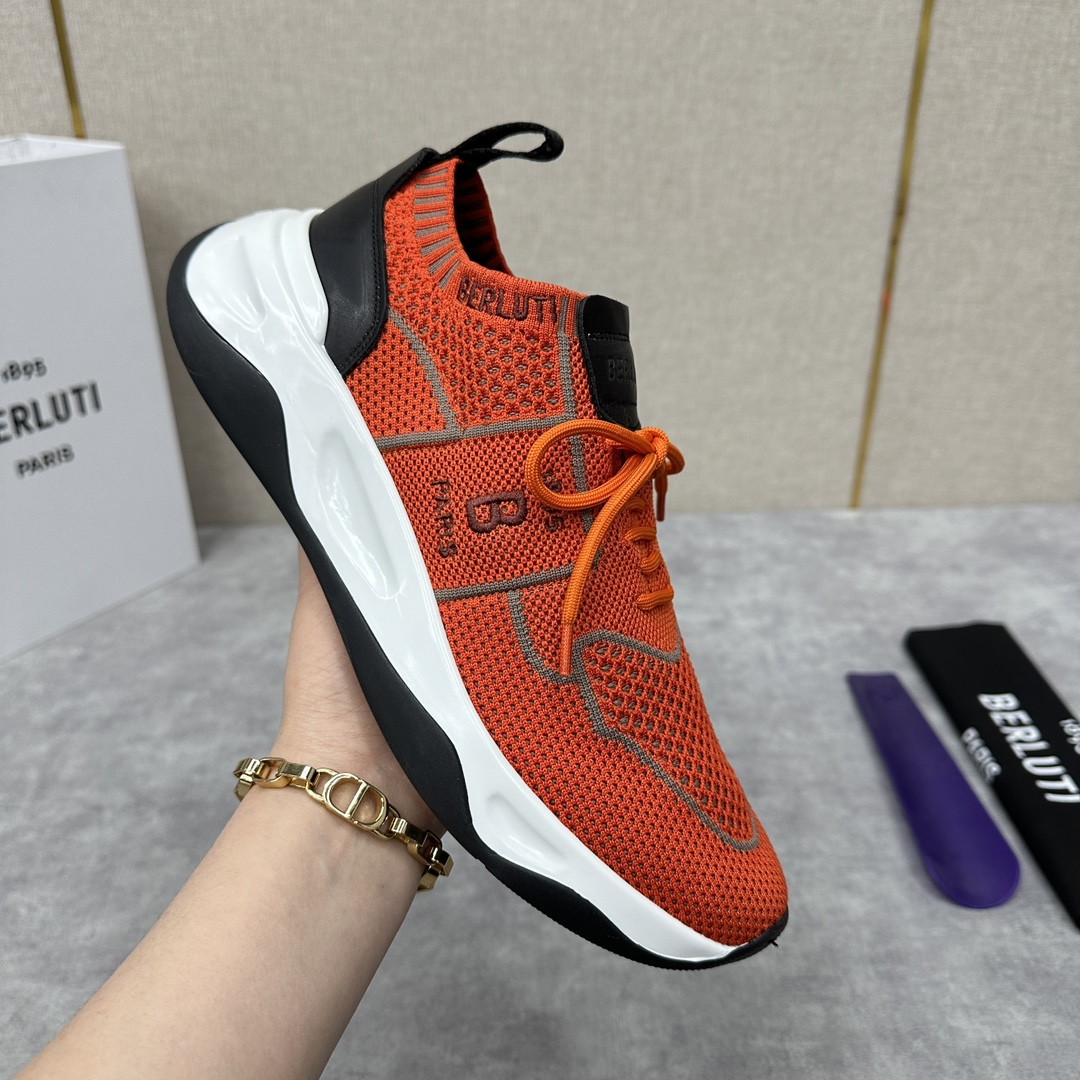 布鲁提Berlut*Shadow飞织运动鞋履现官方9,700香港购入原版开发打造作为品牌首款针织运动鞋履