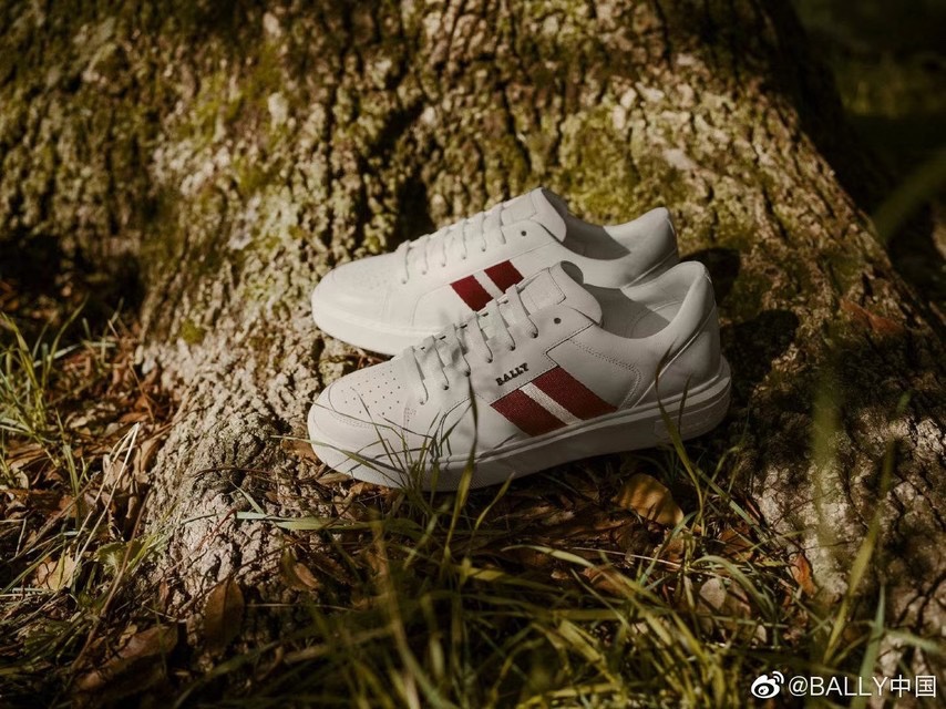 💋💍BL家 巴-利 早春超轻款运动休闲款！抢先专柜上市，采用轻柔小牛皮加B家专用经典织带及Ball* 小