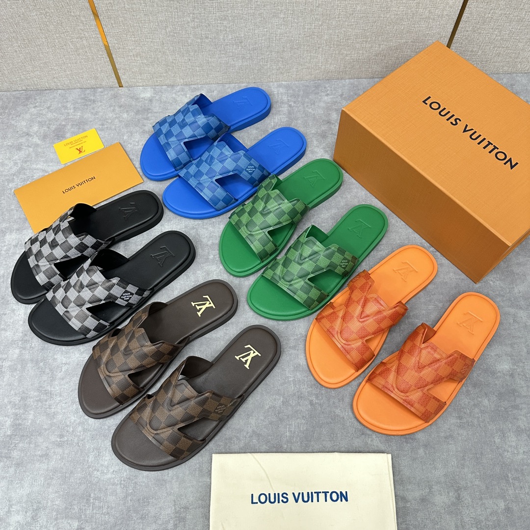 L家夏季新品L*VOASIS凉拖官方6,500本款Oasis拖鞋取材于Monogram丹宁布/质感小牛皮