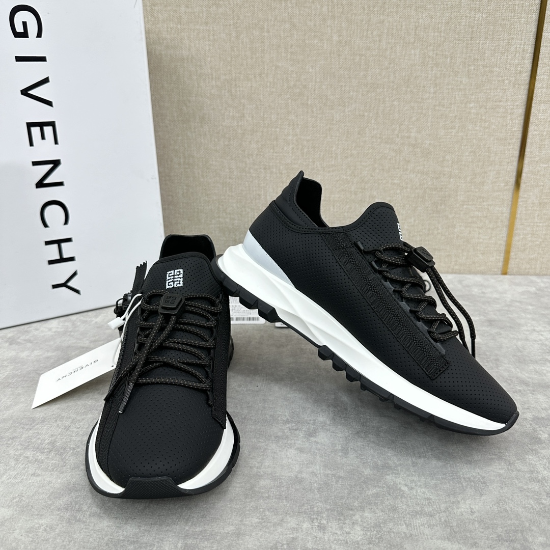 GVX新品Givench*纪梵希SPECTRE慢跑低帮拉链休闲鞋这款运动鞋采用进口牛皮冲孔设计内里牛皮打