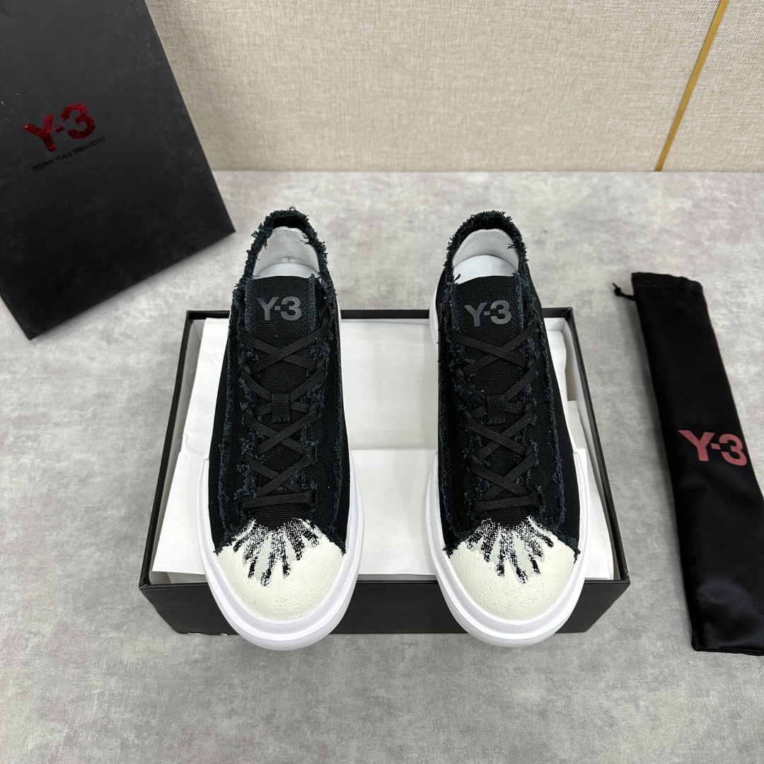 Y-3新品官网同步休闲鞋板鞋老头山本-耀司操刀重回经典的黑白配色搭配做旧帆布涂鸦鞋头系带休闲乞丐鞋百搭款