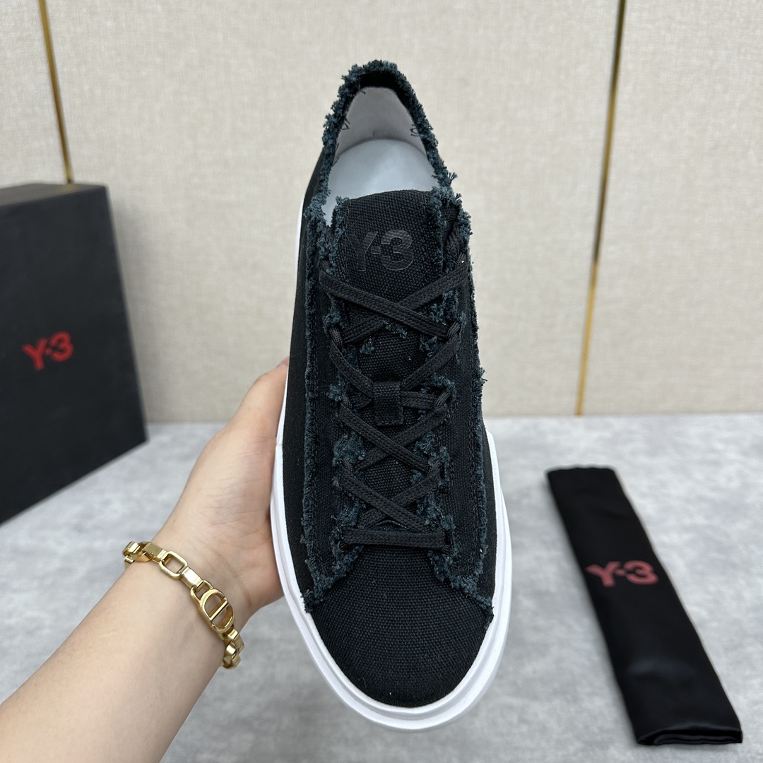 Y-3新品官网同步休闲鞋板鞋老头山本-耀司操刀重回经典的黑白配色搭配做旧帆布系带休闲乞丐鞋百搭款式厚底男