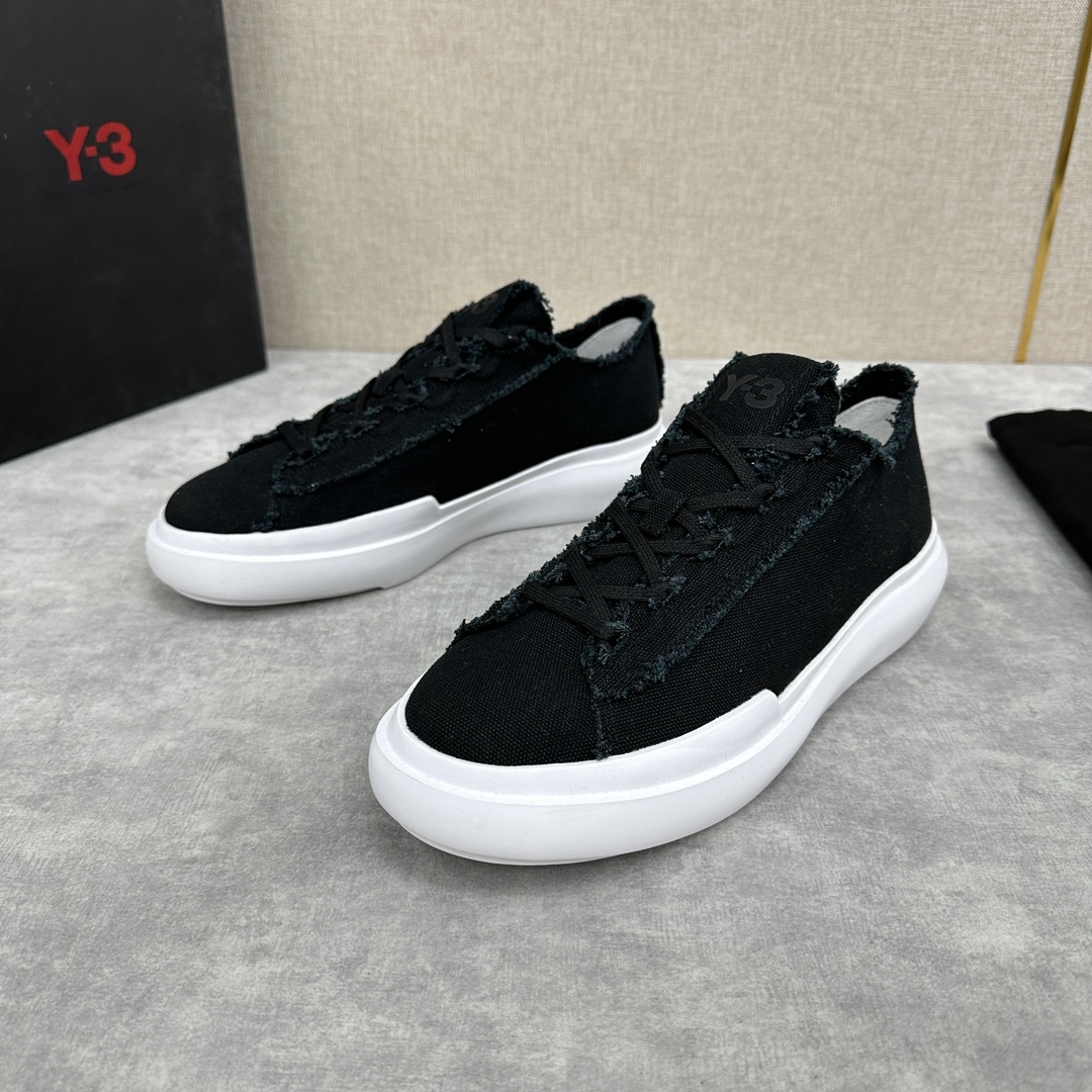 Y-3新品官网同步休闲鞋板鞋老头山本-耀司操刀重回经典的黑白配色搭配做旧帆布系带休闲乞丐鞋百搭款式厚底男