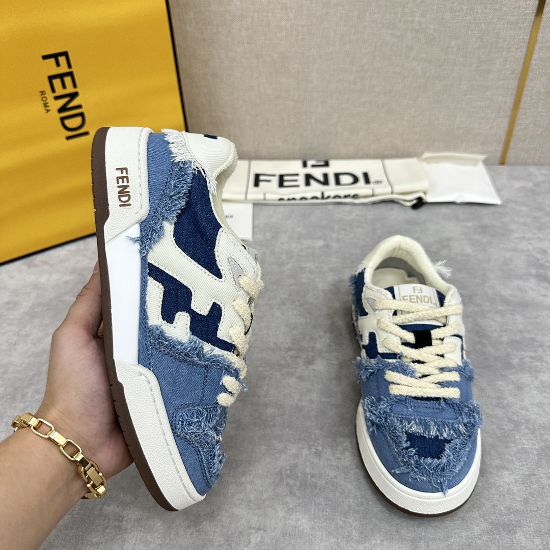 FD新品情侣款复古撞色运动鞋板鞋上Fend*Match紧凑设计运动鞋鞋舌带复古标签侧面饰有立体感FF图案