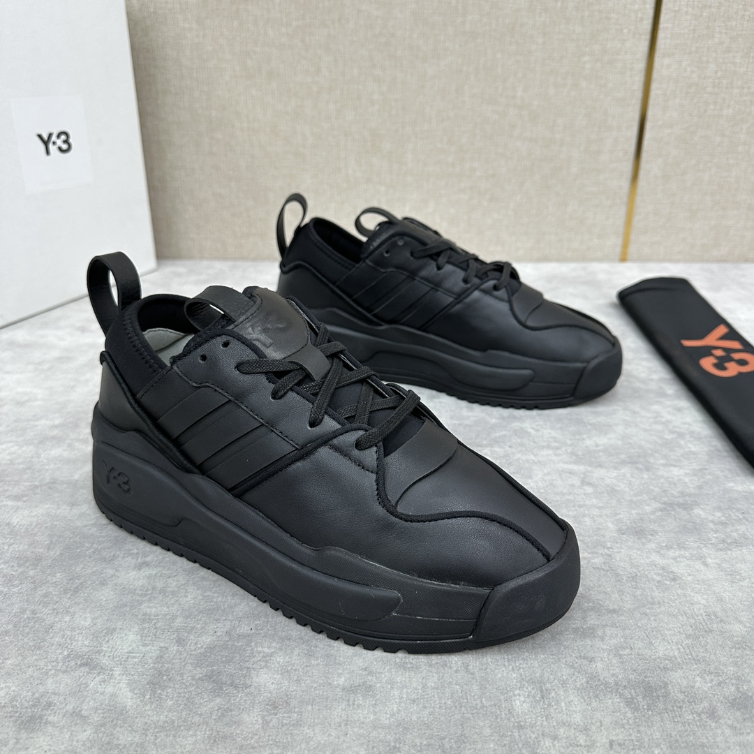 Y-3RIVALRY厚底休闲运动鞋上这款Y-3运动鞋以知名的80年代adida*rivalry篮球鞋为蓝