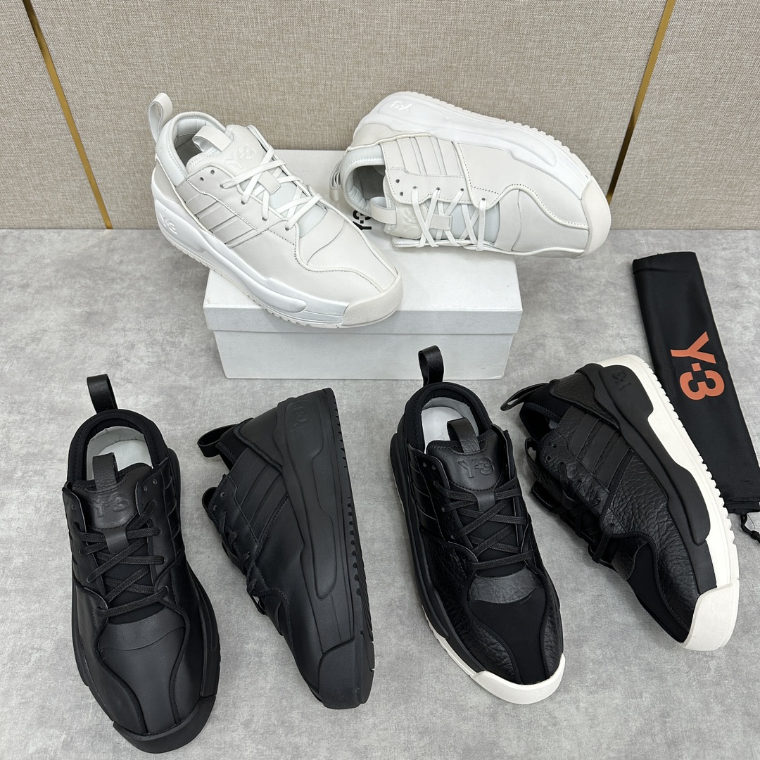 Y-3RIVALRY厚底休闲运动鞋上这款Y-3运动鞋以知名的80年代adida*rivalry篮球鞋为蓝