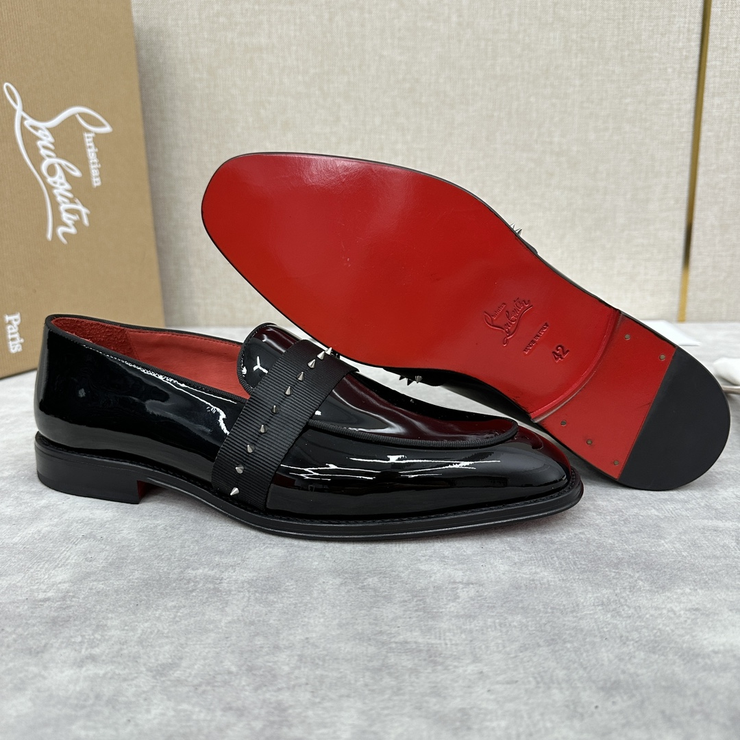 CL新品乐福鞋皮鞋Christia*Loubouti*红底鞋便鞋男士商务正装皮鞋帮面采用进口牛皮/开边珠