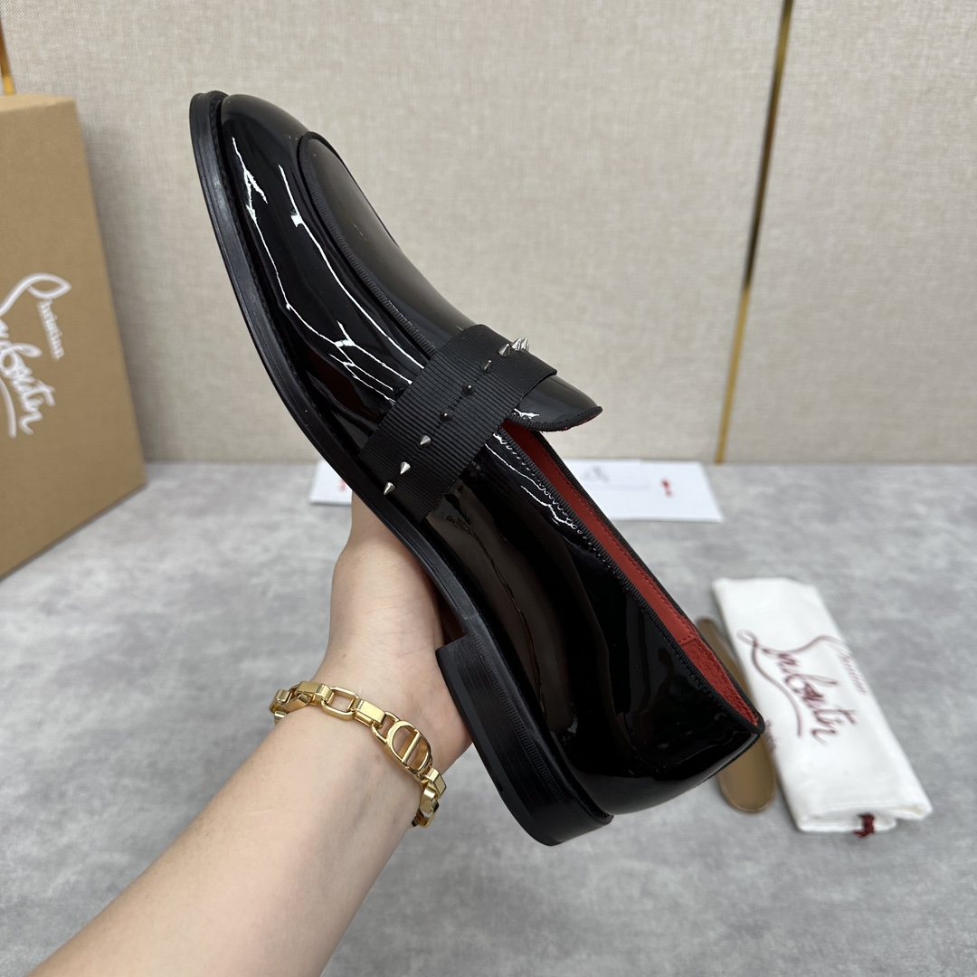 CL新品乐福鞋皮鞋Christia*Loubouti*红底鞋便鞋男士商务正装皮鞋帮面采用进口牛皮/开边珠