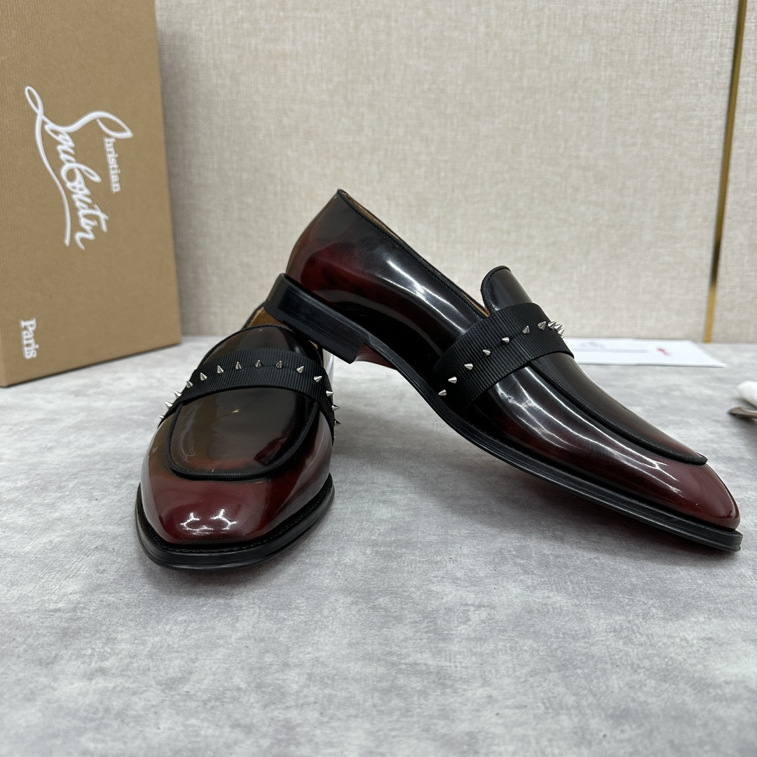 CL新品乐福鞋皮鞋Christia*Loubouti*红底鞋便鞋男士商务正装皮鞋帮面采用进口牛皮/开边珠