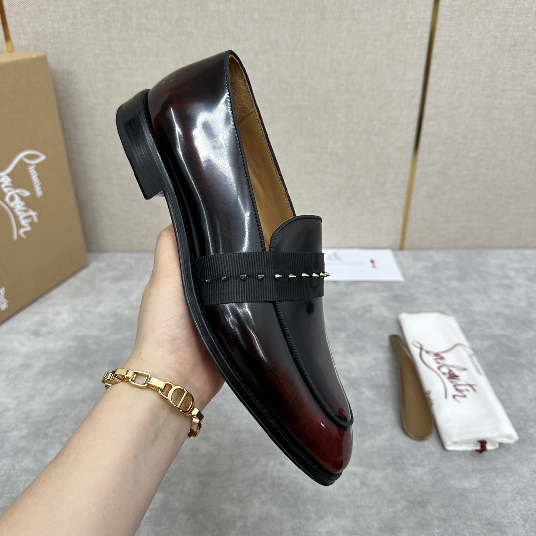 CL新品乐福鞋皮鞋Christia*Loubouti*红底鞋便鞋男士商务正装皮鞋帮面采用进口牛皮/开边珠