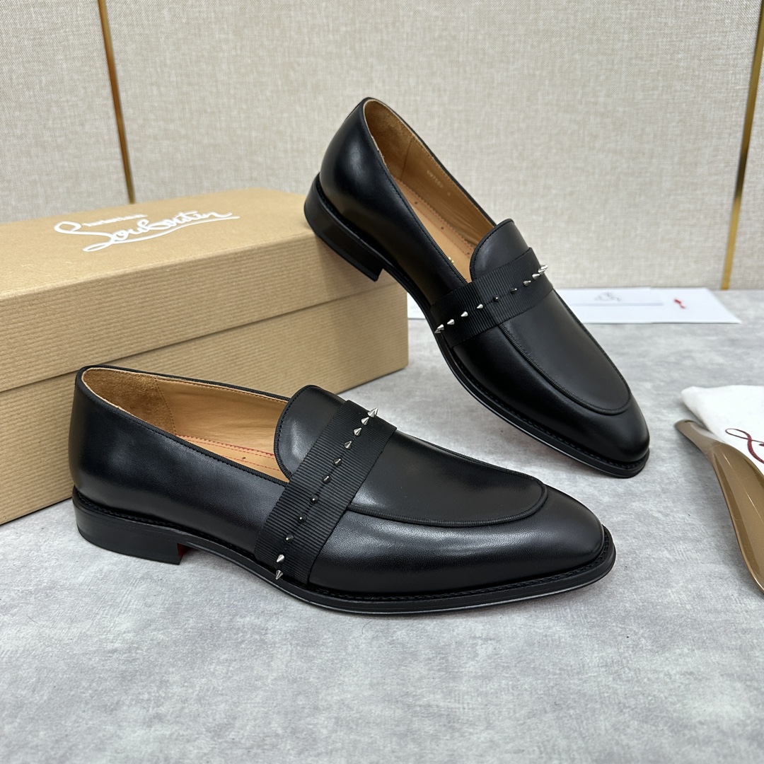 CL新品乐福鞋皮鞋Christia*Loubouti*红底鞋便鞋男士商务正装皮鞋帮面采用进口牛皮/开边珠