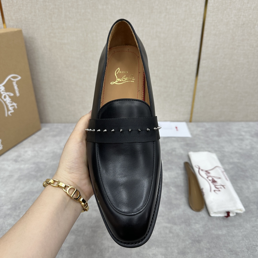 CL新品乐福鞋皮鞋Christia*Loubouti*红底鞋便鞋男士商务正装皮鞋帮面采用进口牛皮/开边珠