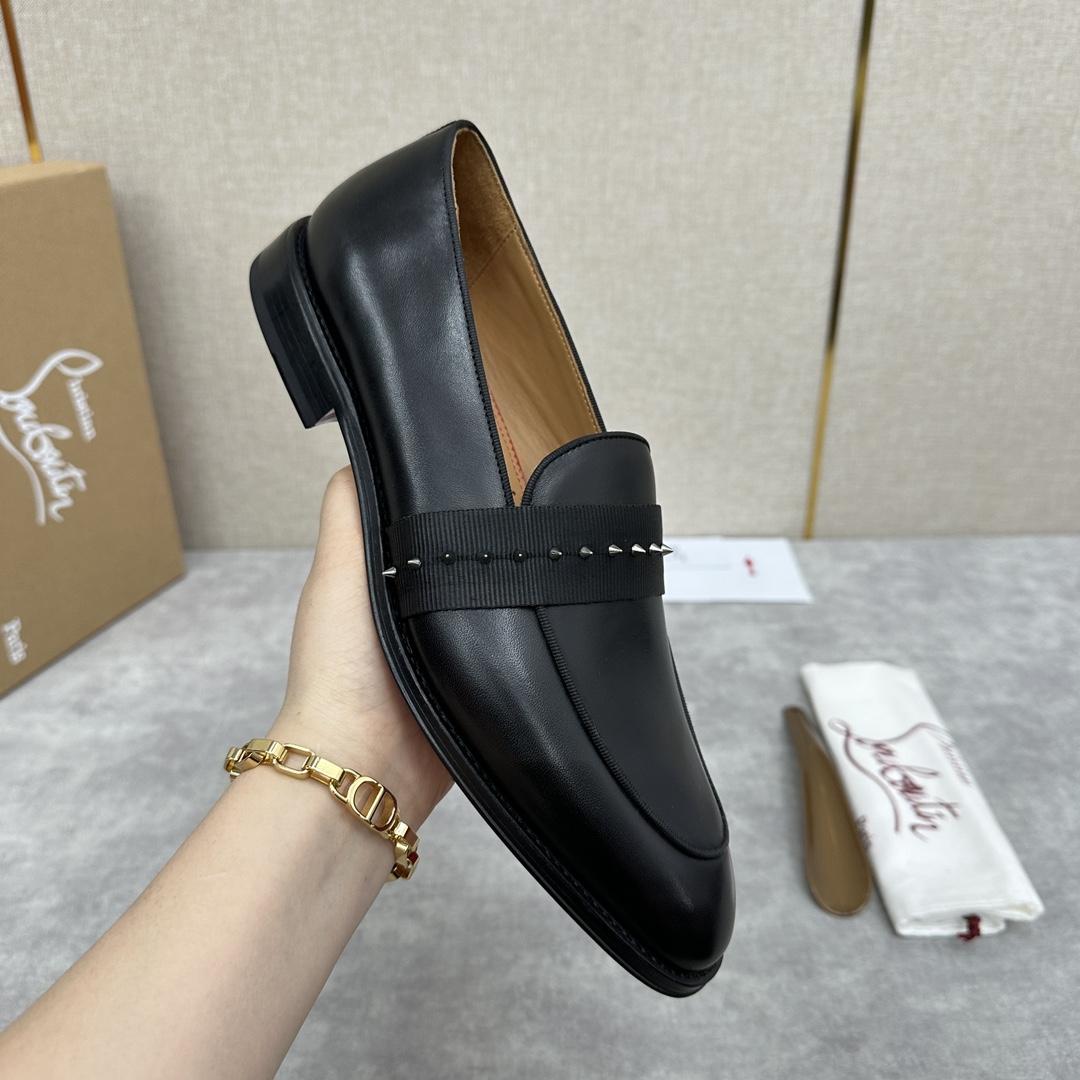 CL新品乐福鞋皮鞋Christia*Loubouti*红底鞋便鞋男士商务正装皮鞋帮面采用进口牛皮/开边珠